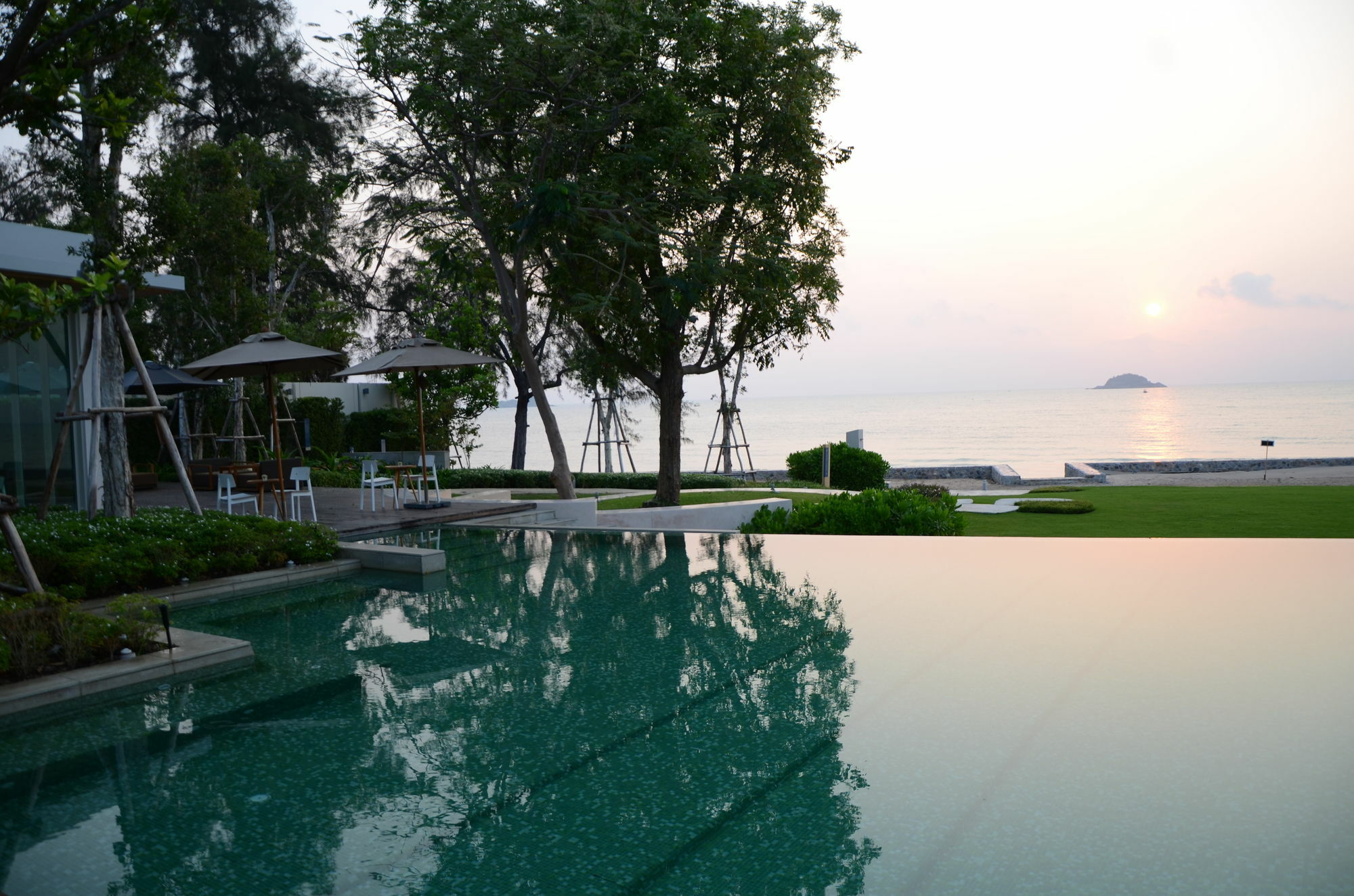 Huahin Luxury Beachfront Condo By Ml HHQ Exterior foto