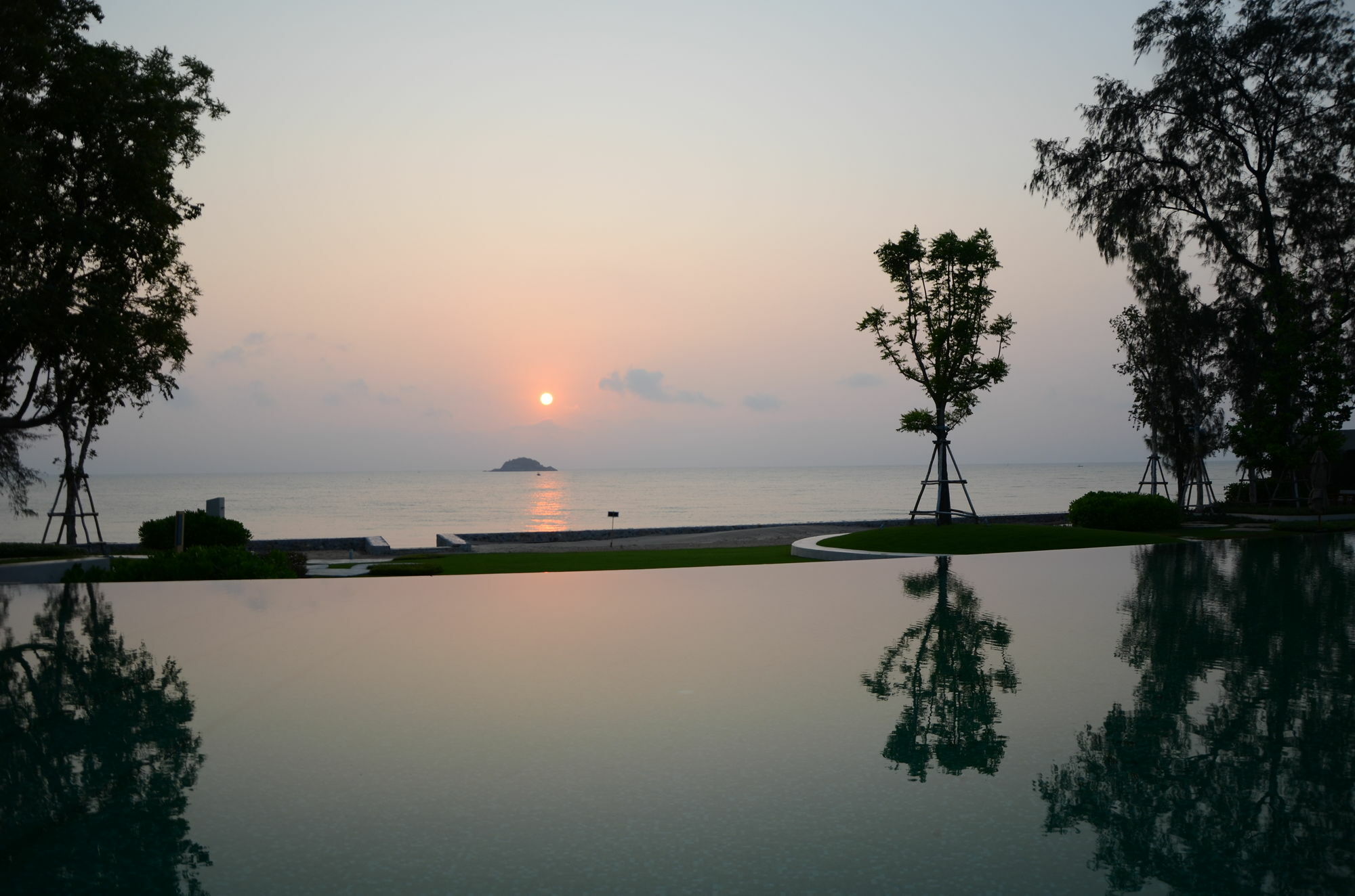 Huahin Luxury Beachfront Condo By Ml HHQ Exterior foto